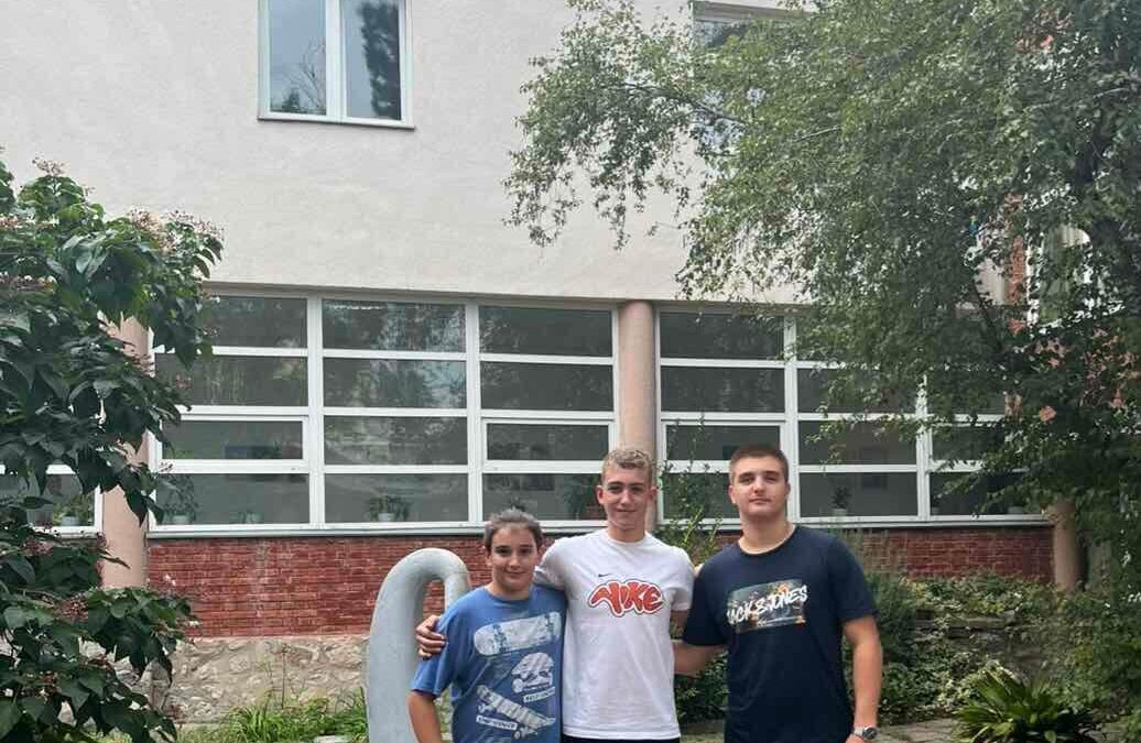 ВЕЛИКИ УСПЕХ НАШИХ ЂАКА