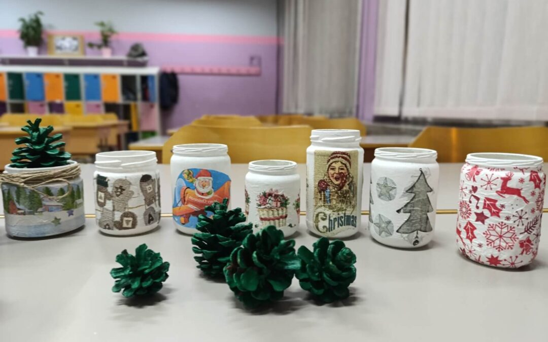 “ Припрема за новогодишњи базар – ученици боравка 1-1“.