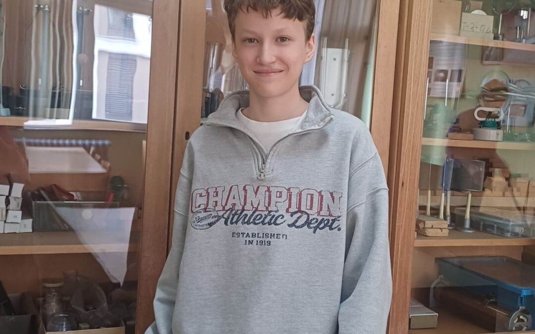 AНТОН КАРУНСКИ – ПЛАСМАН НА ДРЖАВНО ПРВЕНСТВО ИЗ ФИЗИКЕ